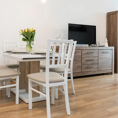 Wawrzynca With Parking *