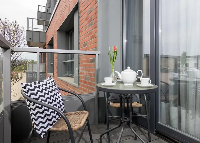 Wawrzynca With Parking شقة